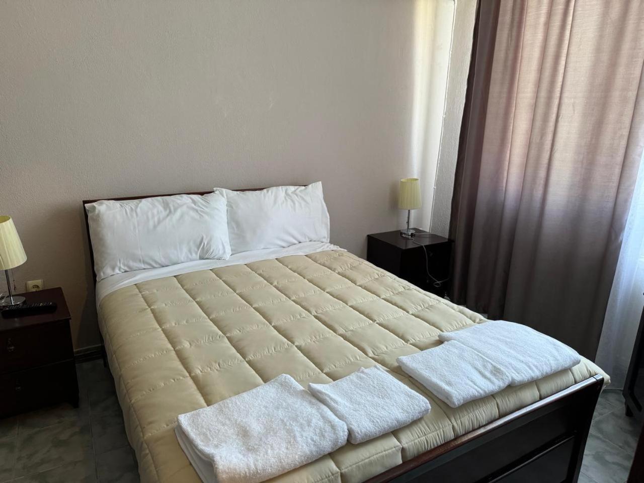 Sirena Hotel Tushemisht Zewnętrze zdjęcie