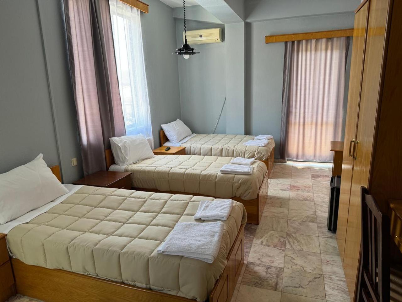 Sirena Hotel Tushemisht Zewnętrze zdjęcie