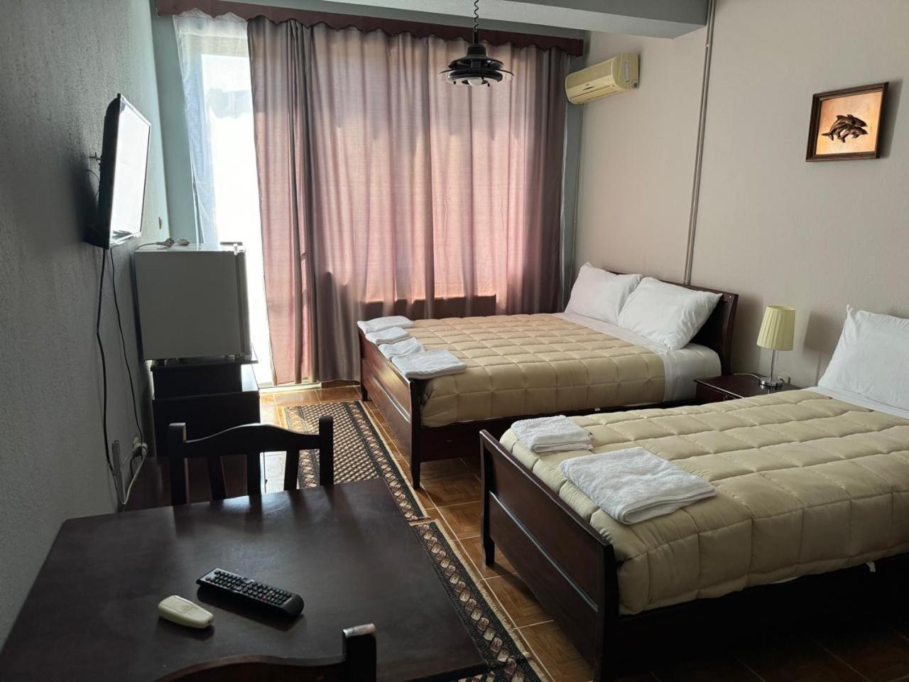 Sirena Hotel Tushemisht Zewnętrze zdjęcie